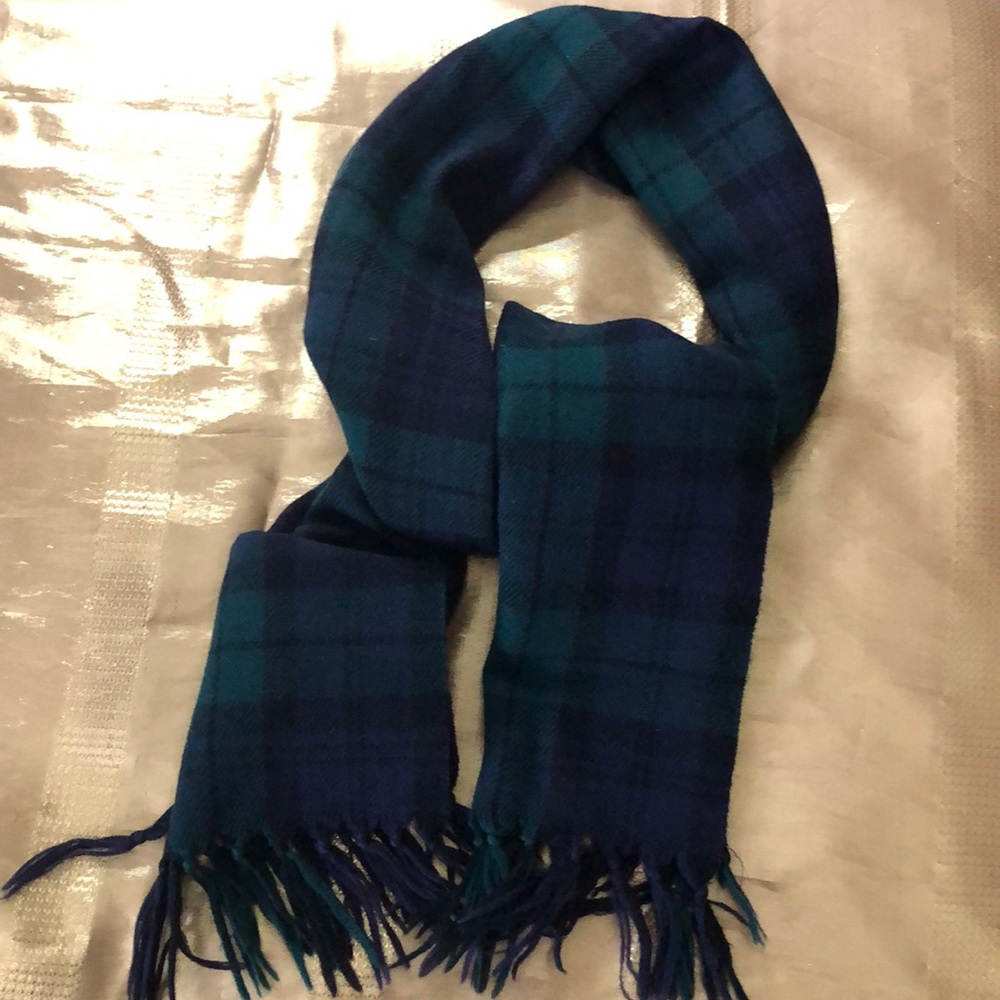 Scarf - Picture 2 of 6